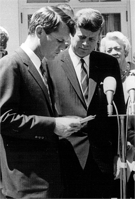 John e Robert Kennedy.
