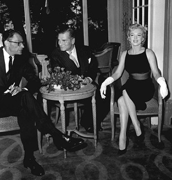 Marilyn Monroe, Arthur Miller e Laurence Olivier.